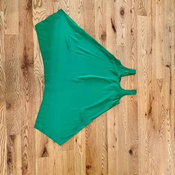 BCBG Max Azria Midi Silk Style Flowy Dress in Green (Size XS) - Picture 4 of 9